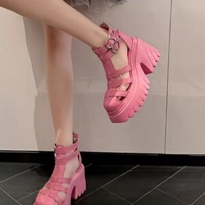 women shoes Heels